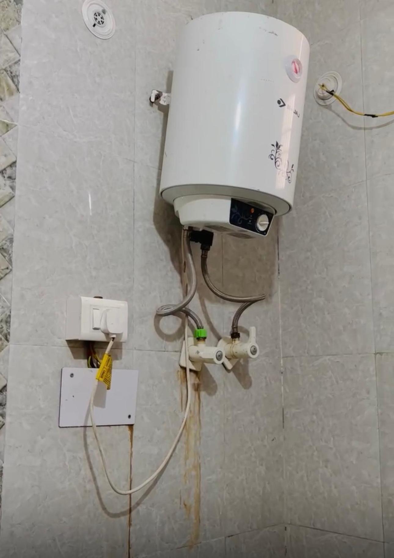 Baikunth Dham, 144 * Vrindavan